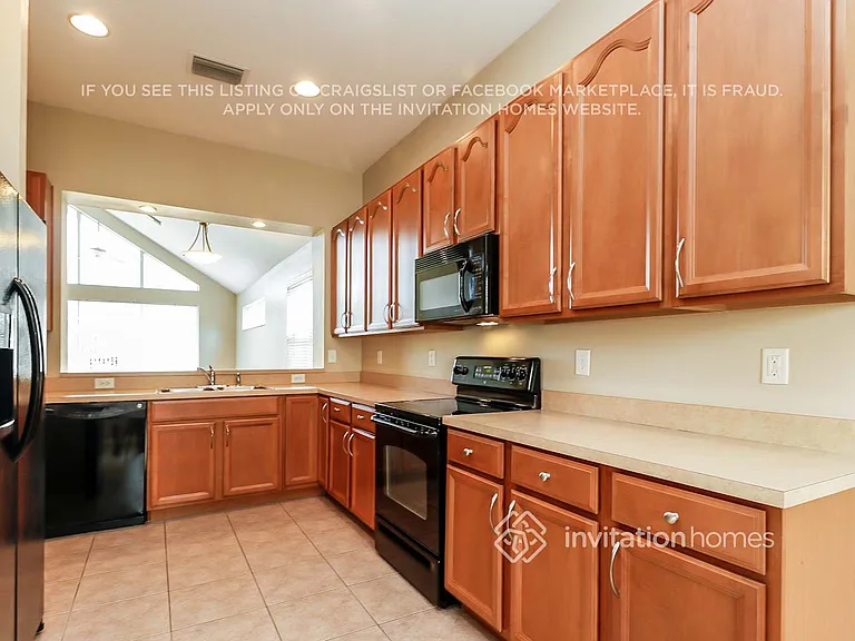 30718 Pumpkin Ridge Dr — Photo 4