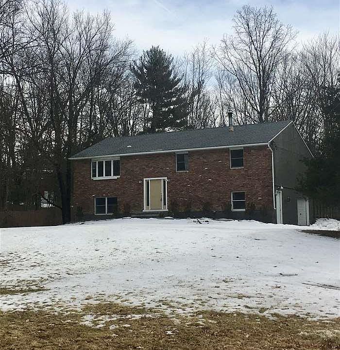 1st image of 8 Bud St