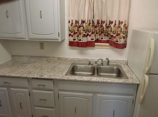 215 Chess St APT 4, Monongahela, PA 15063