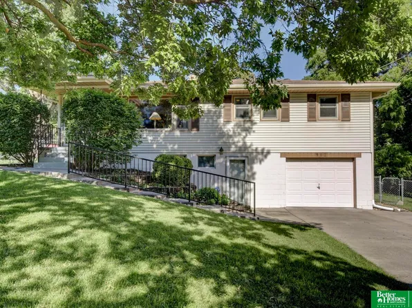 902 N 87th St, Omaha, NE 68114