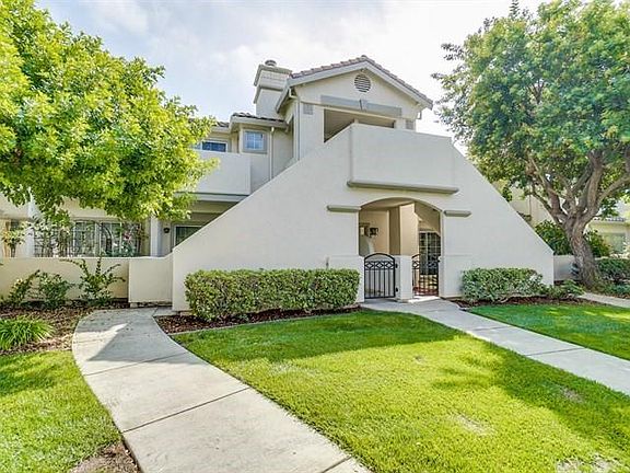 3rd image of 1191 Tea Rose Cir