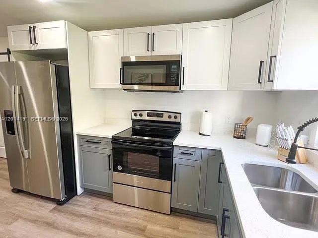 1025 NW 55th St — Photo 15