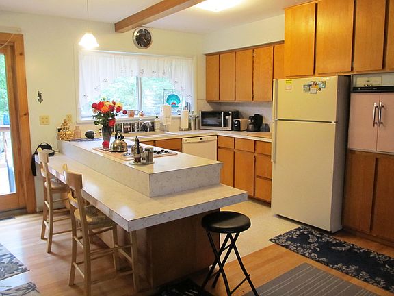 4th image of 8903 E Gull Lake Dr