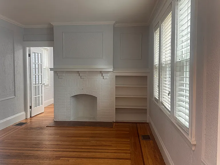 84 Lawton St #1 — Photo 1