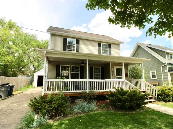 1032 4th Ave N, Moorhead, MN 56560