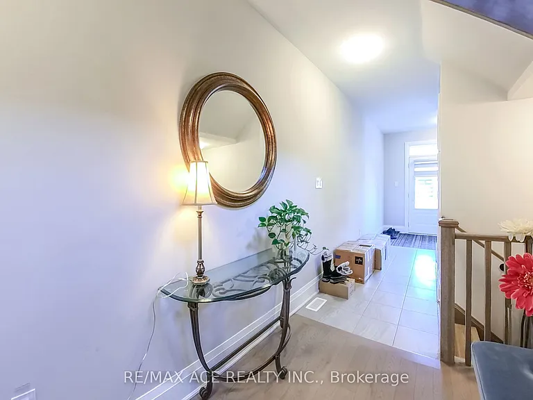 261 Marigold Ct — Photo 6
