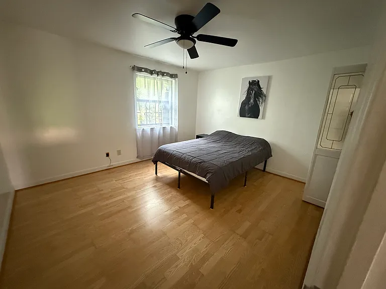 6004 Graston Ave — Photo 9