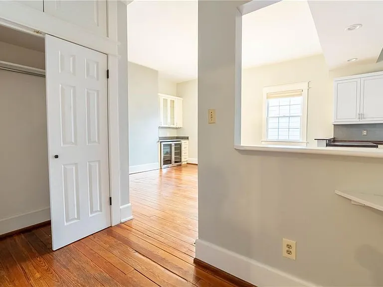 311 Josephine St NE — Photo 35