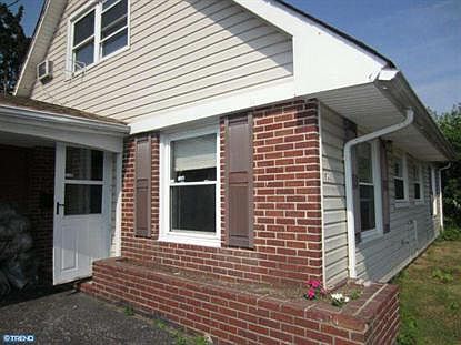 1st image of 46 Bloomfield Ln