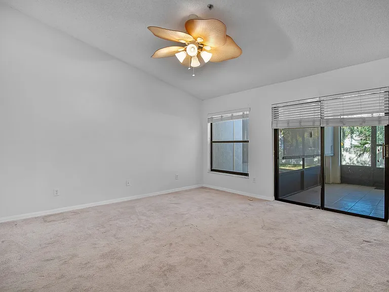 550 Via Del Oro Dr #106 — Photo 4