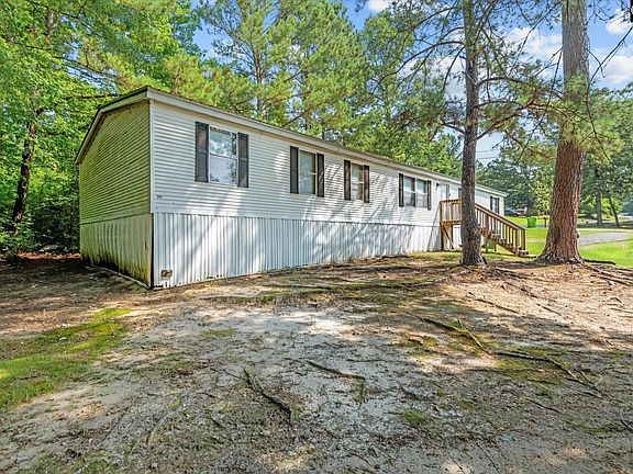 3rd image of 227 Heron Dr