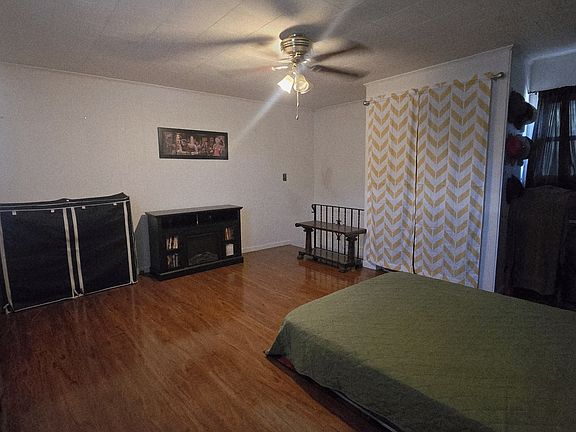5th image of 7718 Brook Dr