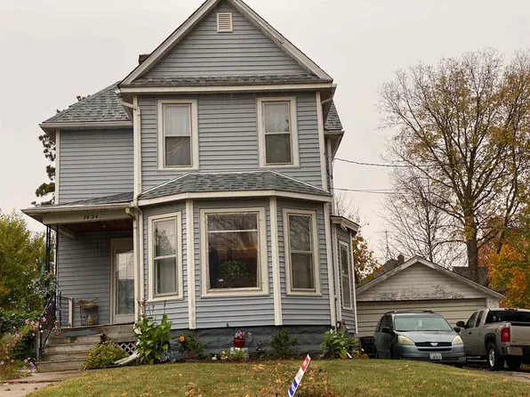 1424 S Float Ave, Freeport, IL 61032