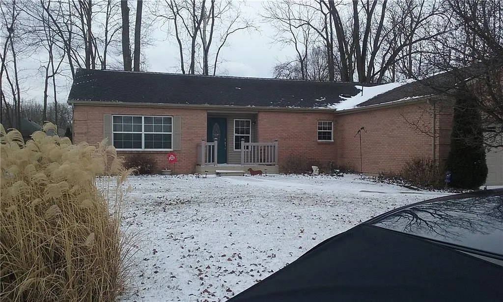 106 Esther Dr photo 1