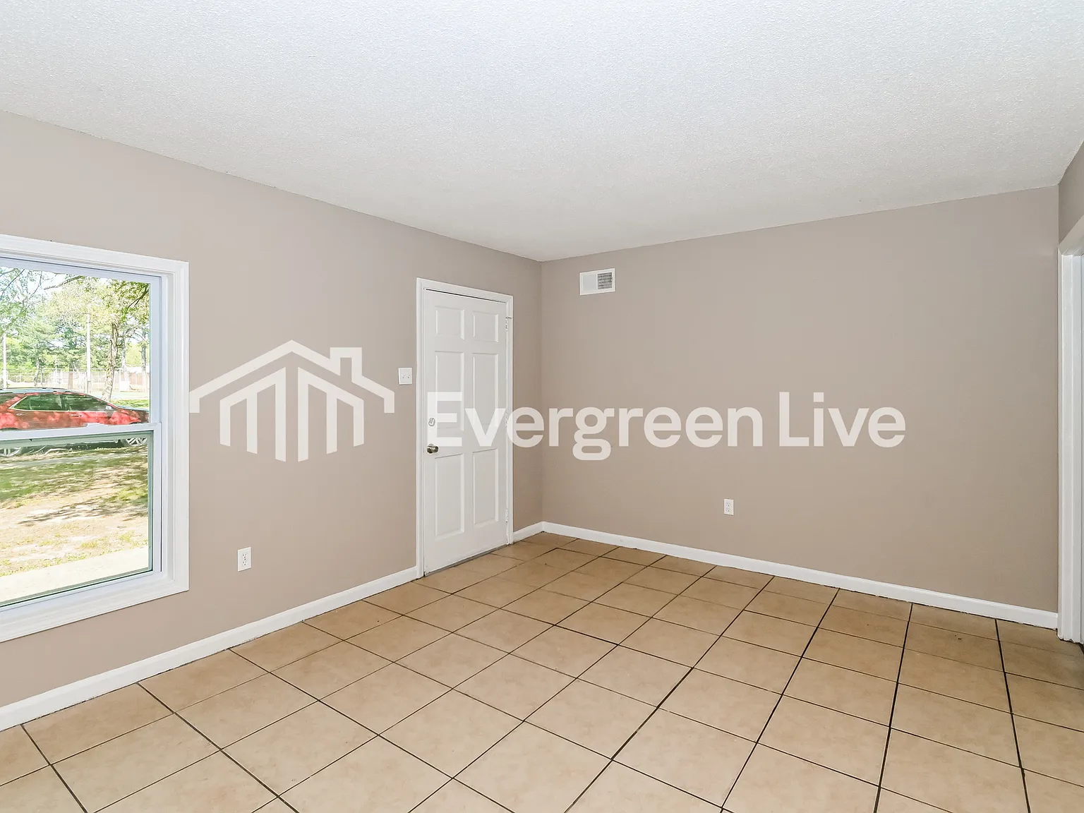 3 bed, 2.0 bath, 1387 sqft, $1,195 — Photo 3