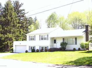 108 Lynnwood Rd, Dalton, PA 18414