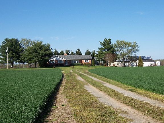 3rd image of 86 Coan Harbour Dr
