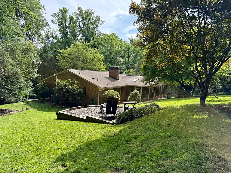 120 Overlook Rd — Photo 13