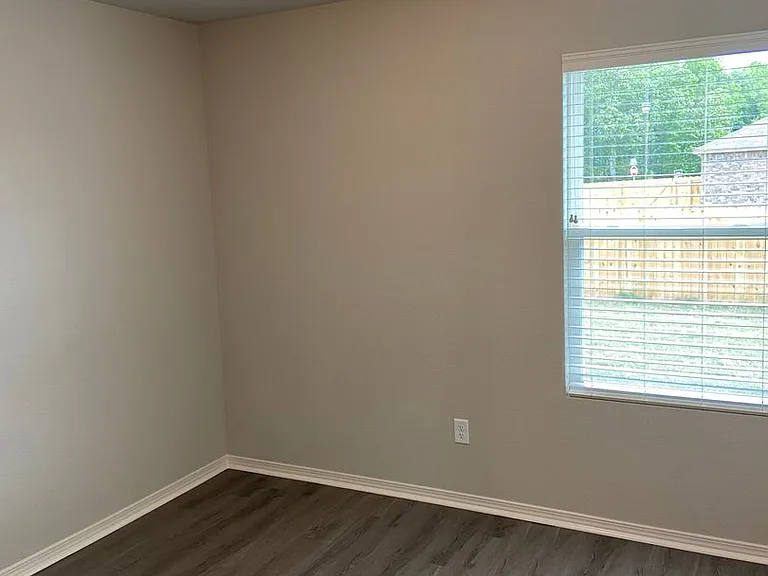 1600 Isabella Rd — Photo 12