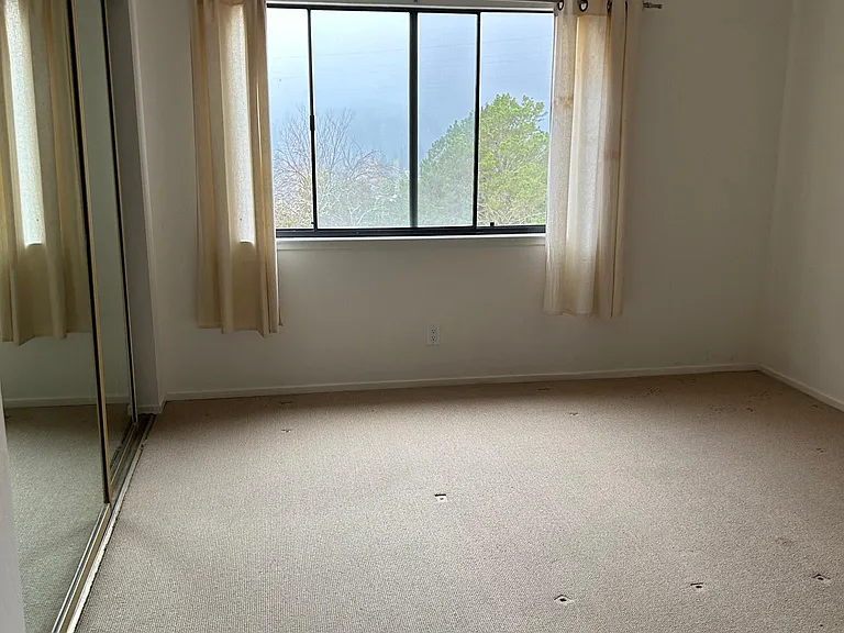 16 Coleridge Dr #1 — Photo 6