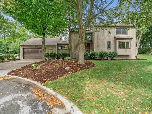 3735 Tremont Ln, Ann Arbor, MI 48105