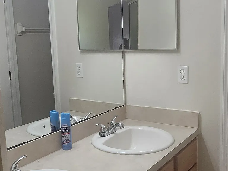 922 Cherry Point Way — Photo 1
