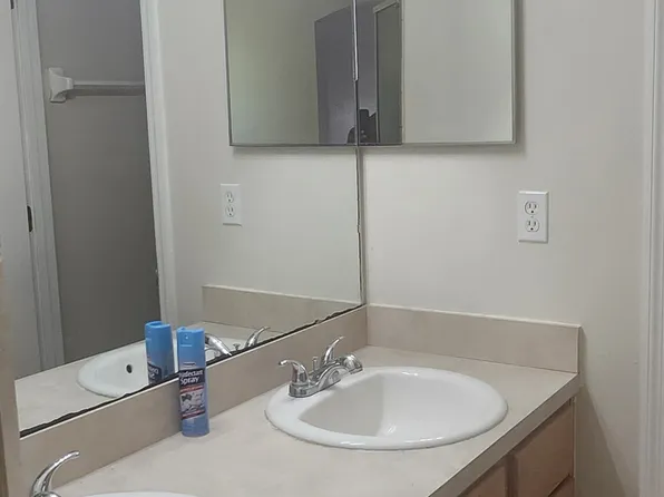 922 Cherry Point Way, Jacksonville, FL 32218