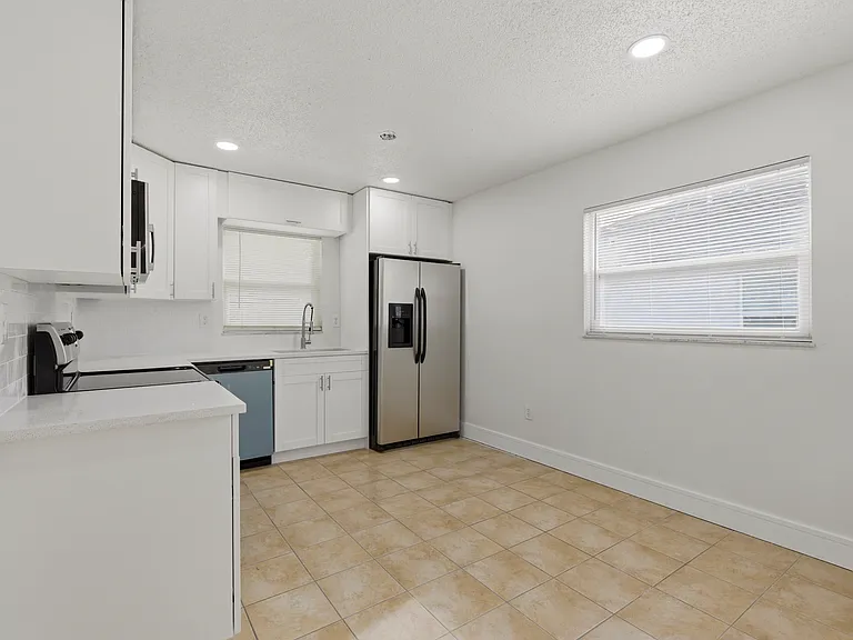 10313 Chalmer St #10315 — Photo 8