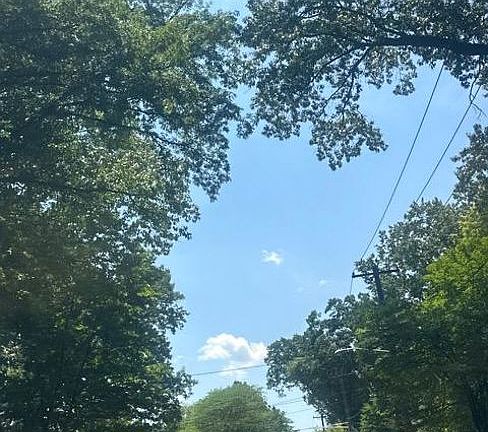 Exterior Neighborhood (street photo)