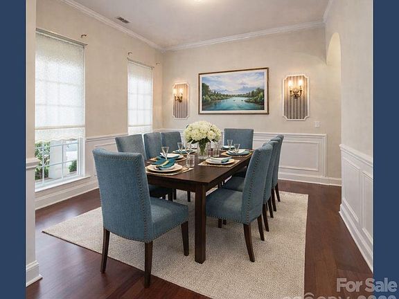 2nd image of 878 Treasure Ct