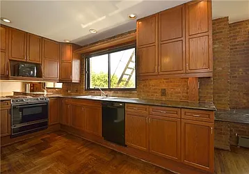 Sold by Fenwick Keats Real Estate