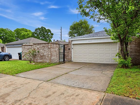2nd image of 16235 Olive Glen Dr