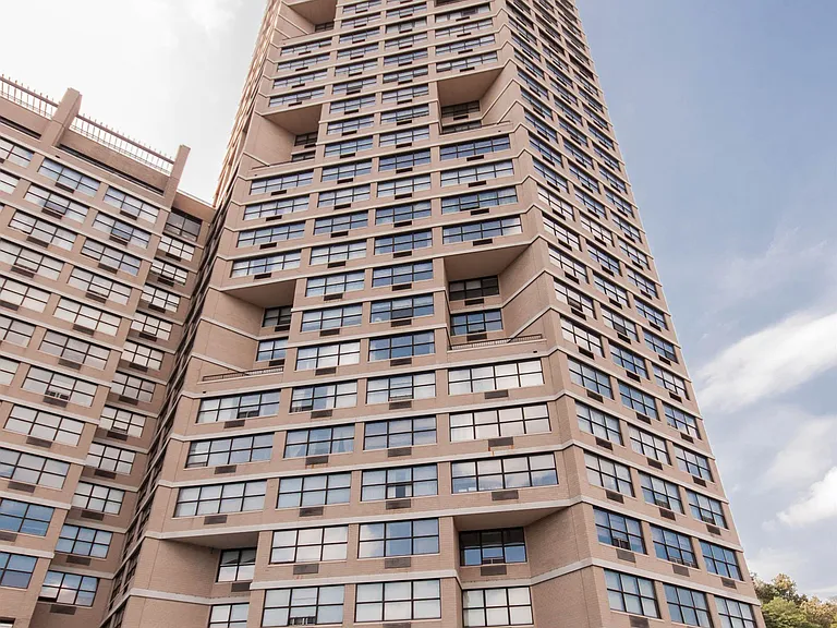 7000 Boulevard #45F — Photo 27