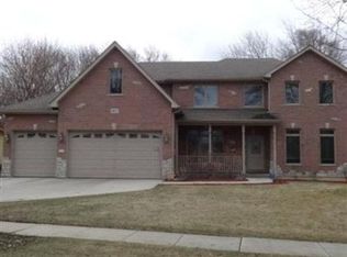 1815 Warwick Ln, Schaumburg, IL 60193