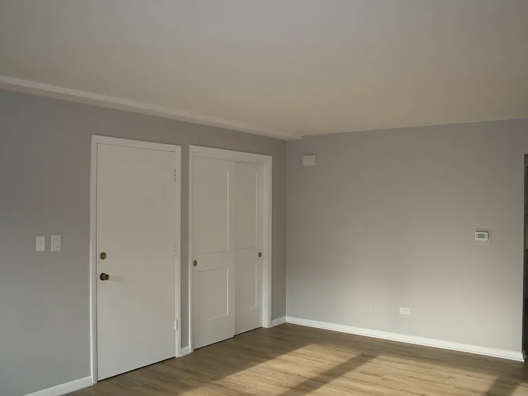 1333 Woodview Ln — Photo 4