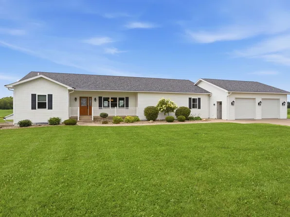 2127 75th Ave, Aledo, IL 61231