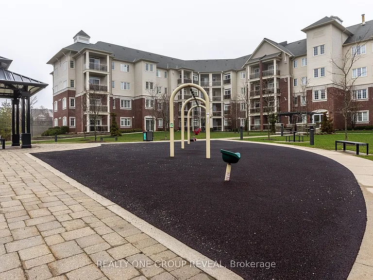 80 Aspen Springs Dr #210 — Photo 22