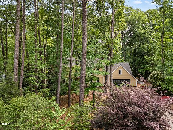 3rd image of 8824 Woodyhill Rd