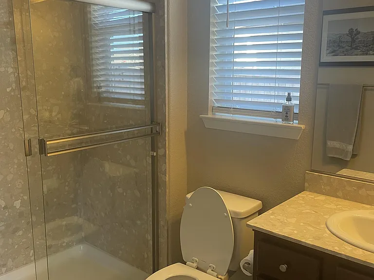 10510 Rollins Dr — Photo 16