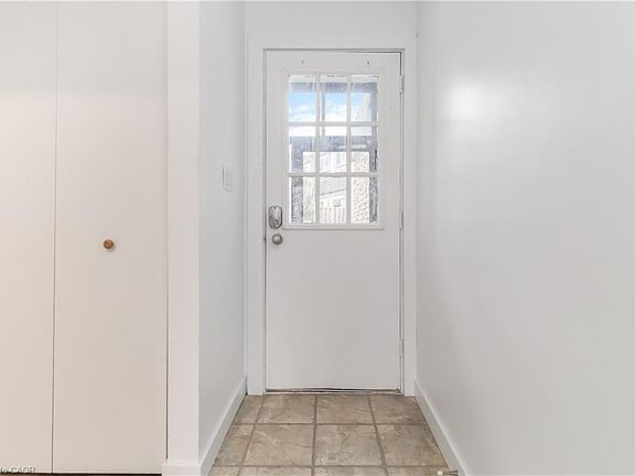 4th image of 2166 Upper Middle Rd #3