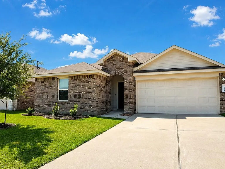 21422 Chester Cliff Ln — Photo 1
