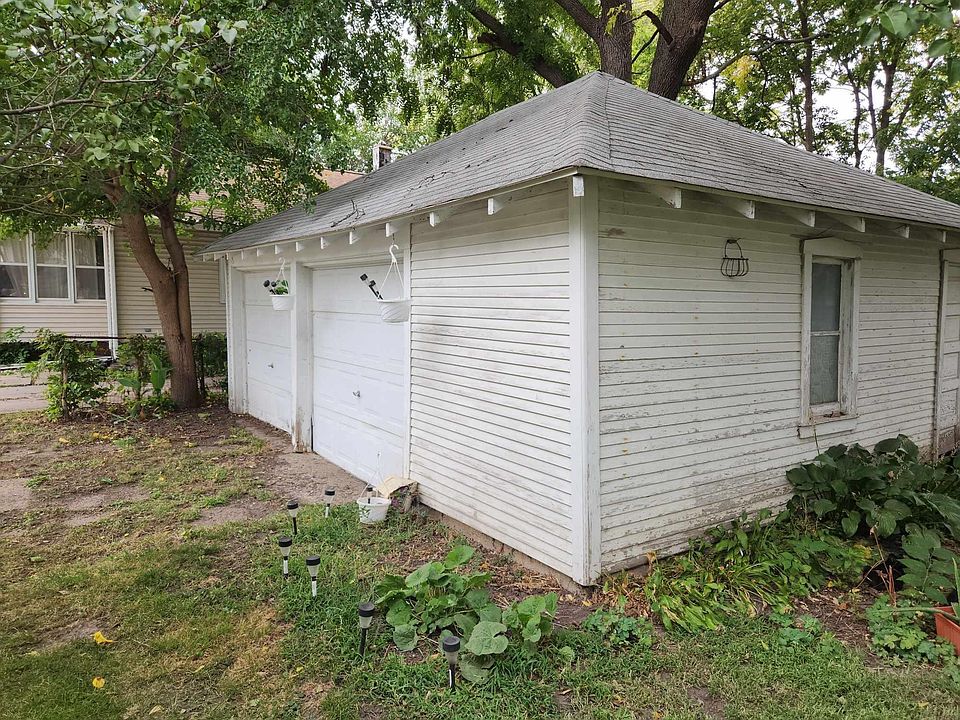 2nd image of 226 Sunnyside Ave