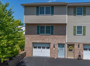 628 Orchard Dr, Duncansville, PA 16635