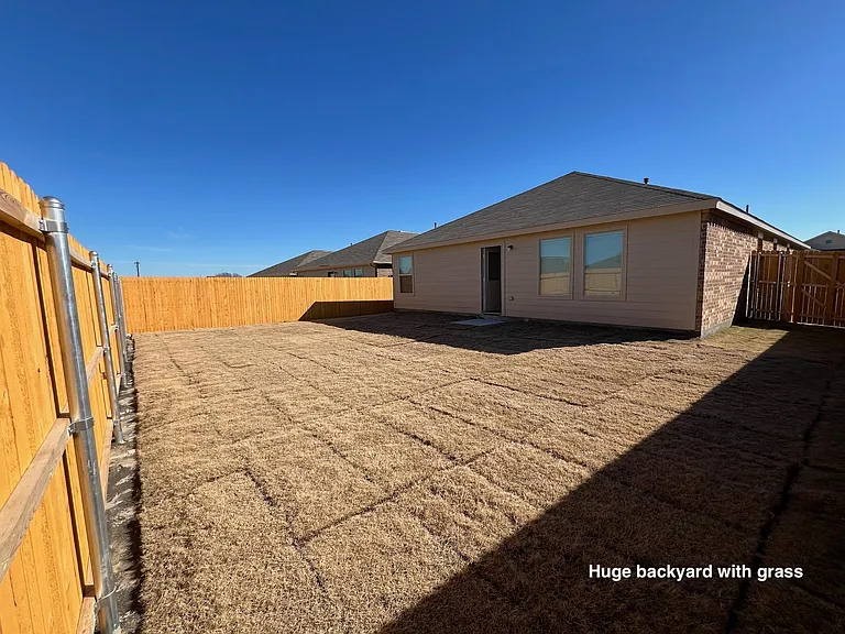 1414 Dovekie Dr — Photo 6