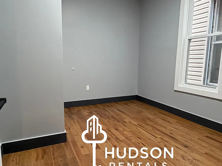 74 Baldwin Ave #1 — Photo 3