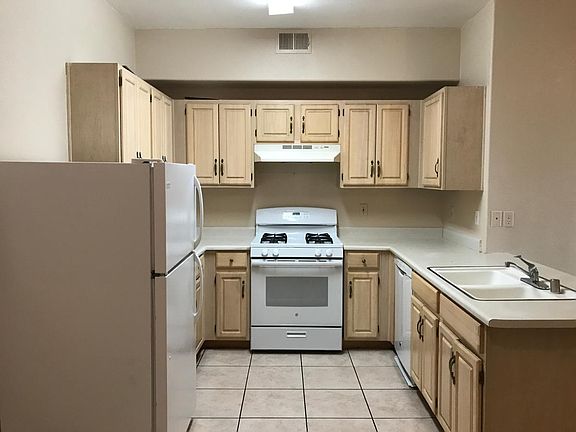 3rd image of 5655 E Sahara Ave Unit 2067