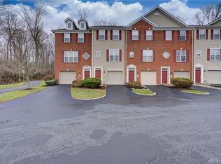 4276 Straight Arrow Rd, Beavercreek, OH 45430