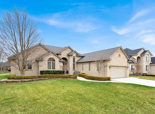 17558 Muirfield Dr, Macomb, MI