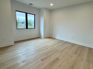 85 W High St #3R, Somerville, NJ 08876