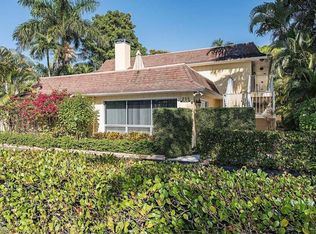 255 2nd Ave S #4, Naples, FL 34102